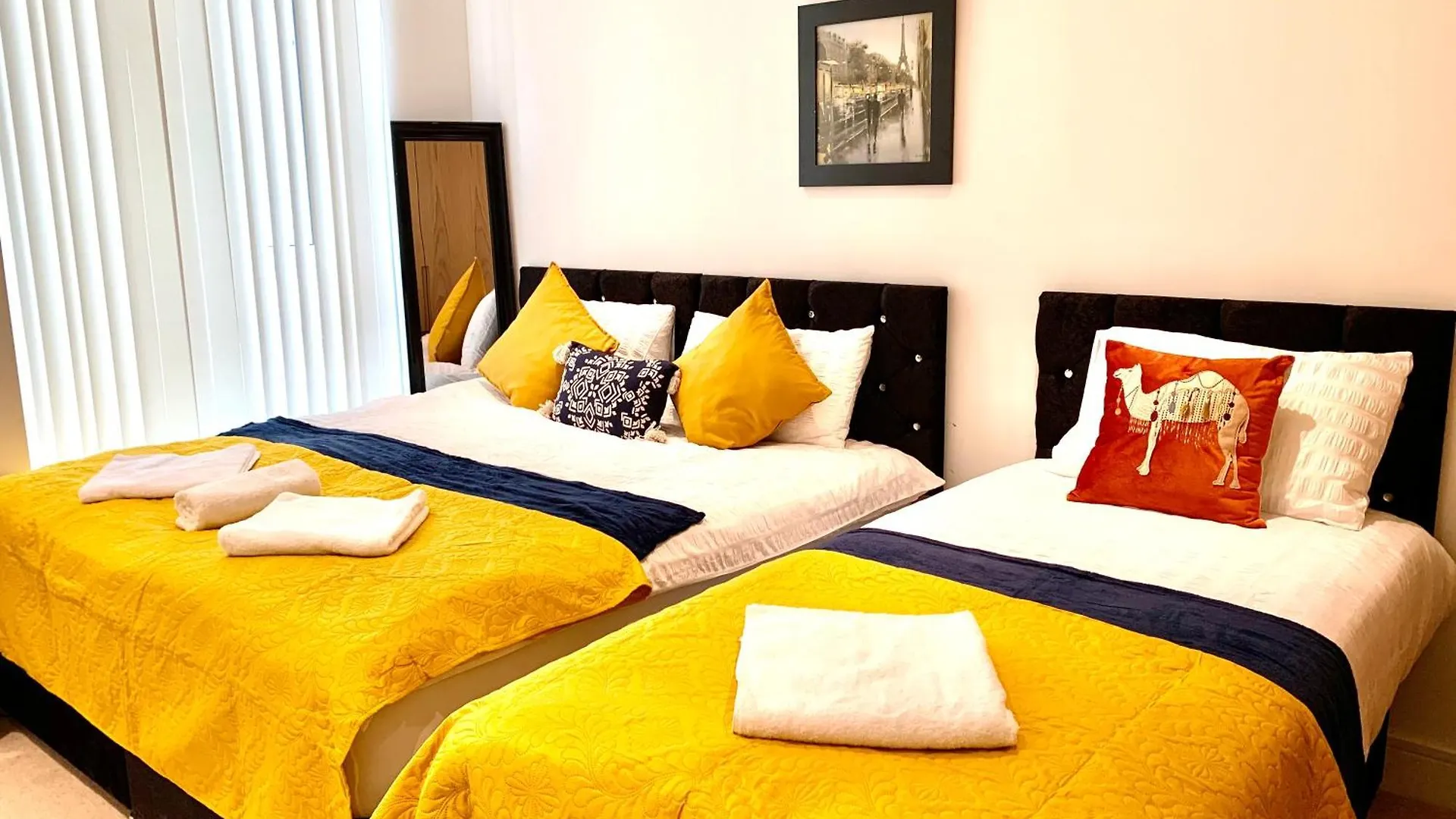 Modern London Excel 2 Bedrooms 2 Bathrooms, Parking, Kitchen, Lounge, Balcony Apartment Großbritannien