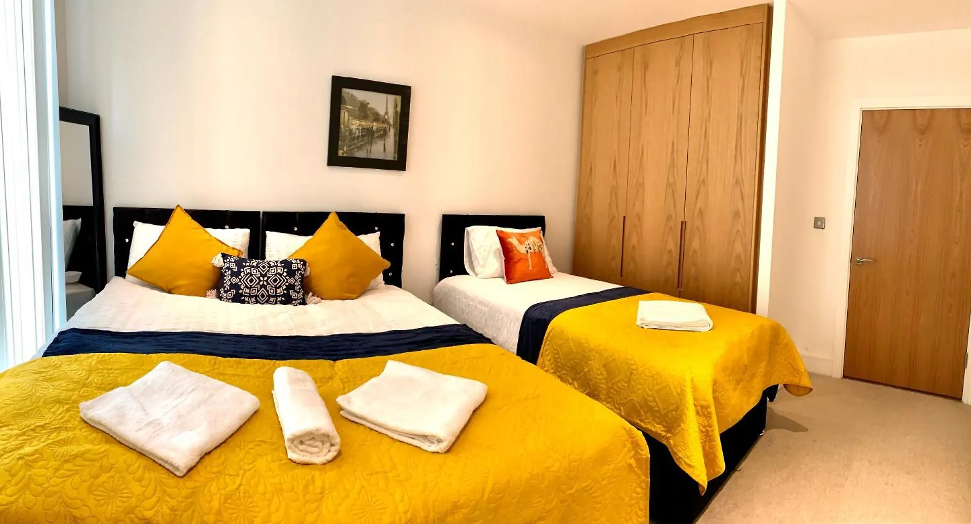 Modern London Excel 2 Bedrooms 2 Bathrooms, Parking, Kitchen, Lounge, Balcony Apartment Großbritannien